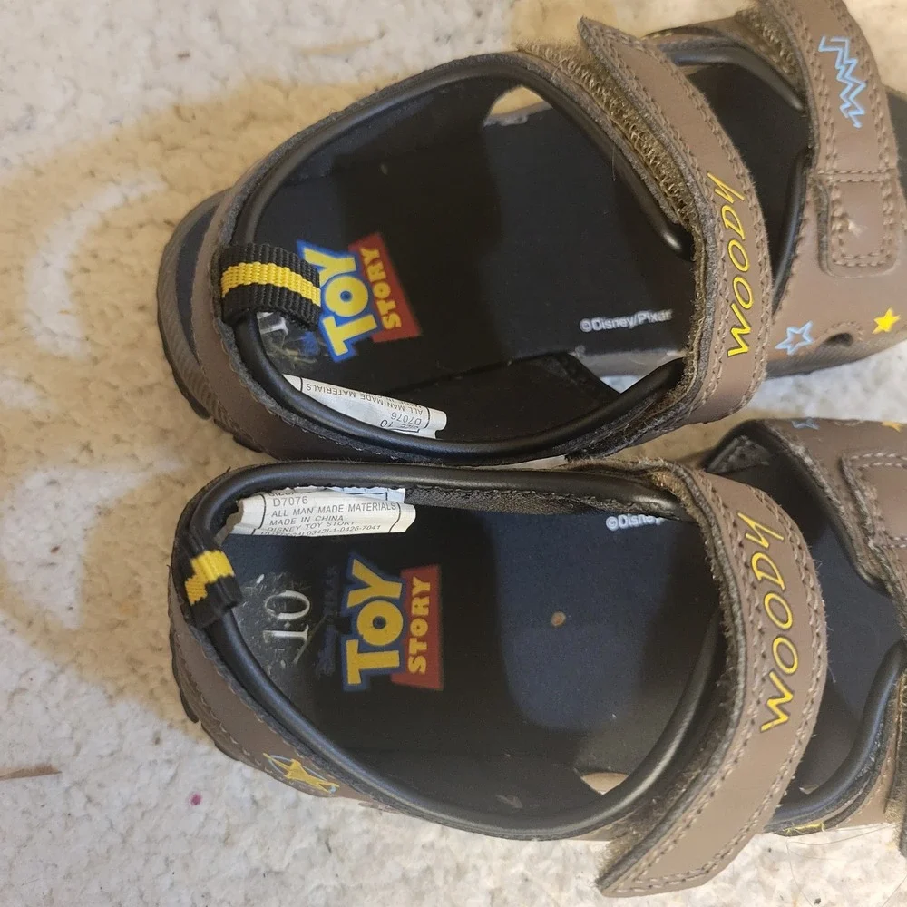 Disney Pixar Toy Story Woody Boys Sandals Size 10 Brown Hook Loop Shoes